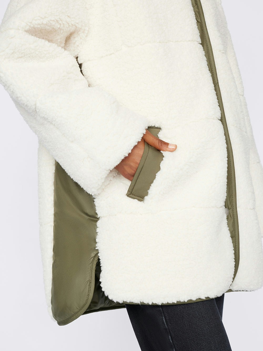 army liner pocket detail alt:size
